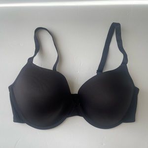 Maidenform bra size 40DD